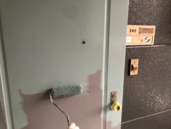 【中塗り中】ドア