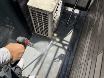 【高圧洗浄】ベランダ