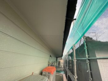【軒天井完了】