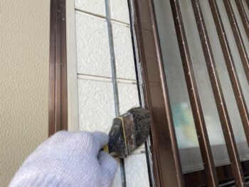【撤去後清掃】コーキング建具